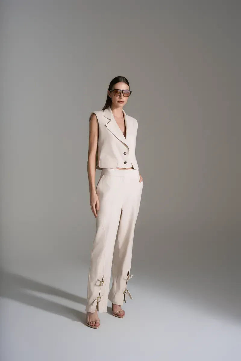 SKU Timeless Natural Tailored Set