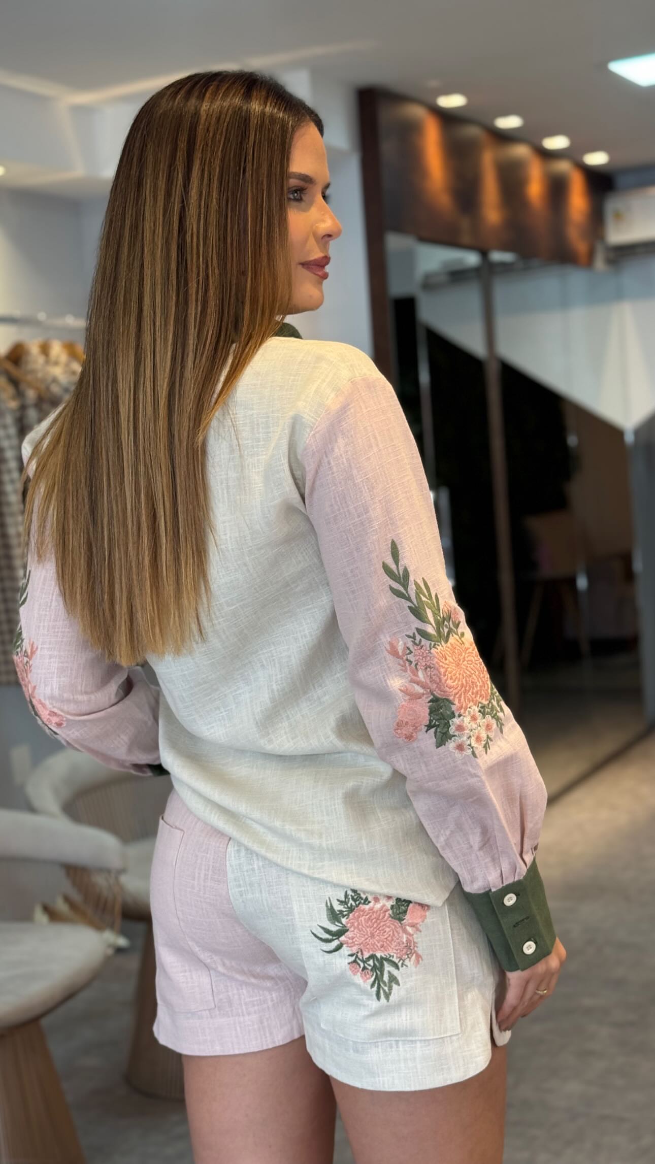 ANF Embroidered Sophistique Set