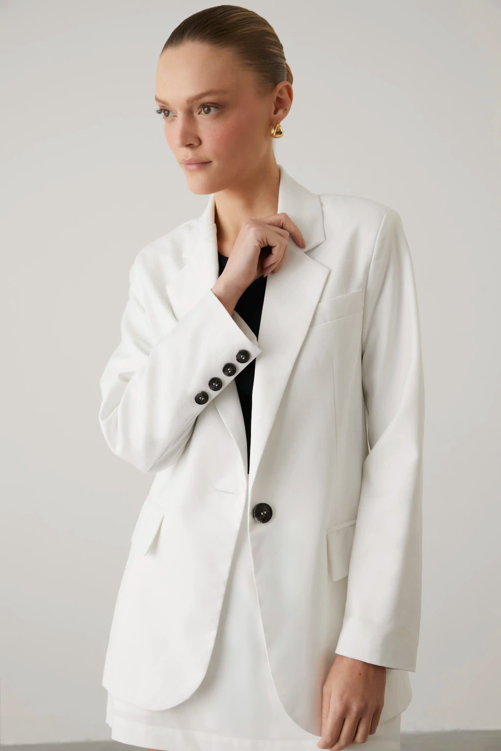 CLM Dani White Blazer